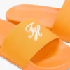 Ciabatte da piscina con monogramma ricamato Ciabatte da piscina con monogramma ricamato