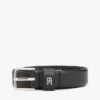 Cintura in pelle slim con fibbia quadrata Cintura in pelle slim con fibbia quadrata