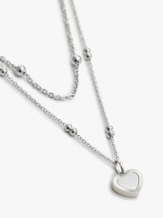 Collana a doppio giro con ciondolo a forma di cuore