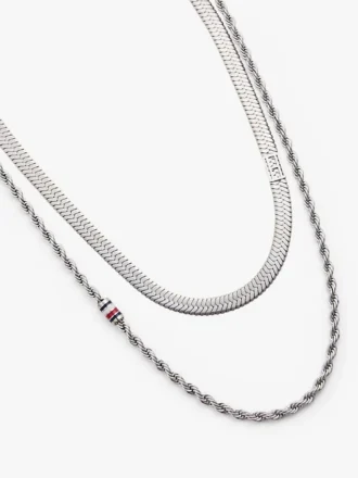 Collana a doppio strato Collana a doppio strato