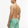 Costume da bagno con stampa tropicale da 7″ Costume da bagno con stampa tropicale da 7″