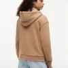 Felpa con cappuccio e zip dal taglio comodo Felpa con cappuccio e zip dal taglio comodo