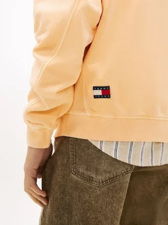Felpa con logo Tommy Jeans tinta in capo