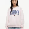 Felpa girocollo con logo Tommy in stile college Felpa girocollo con logo Tommy in stile college