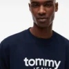 Felpa in pelle scamosciata con logo Tommy Jeans Felpa in pelle scamosciata con logo Tommy Jeans