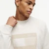 Felpa raglan con logo bandiera e interno spazzolato Felpa raglan con logo bandiera e interno spazzolato