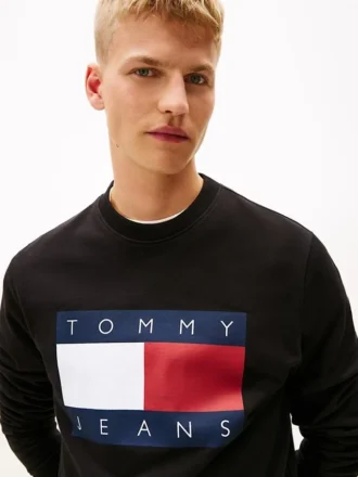 Felpa Tommy Jeans con grande logo bandiera