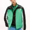 Giacca con cappuccio Tommy Jeans in tessuto ripstop Giacca con cappuccio Tommy Jeans in tessuto ripstop