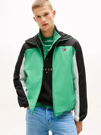 Giacca con cappuccio Tommy Jeans in tessuto ripstop Giacca con cappuccio Tommy Jeans in tessuto ripstop