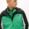 Giacca con cappuccio Tommy Jeans in tessuto ripstop Giacca con cappuccio Tommy Jeans in tessuto ripstop