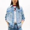 Giacca in denim effetto consumato Tommy Jeans Giacca in denim effetto consumato Tommy Jeans