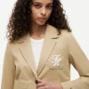 Giacca in twill elasticizzato con monogramma in script Giacca in twill elasticizzato con monogramma in script