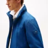 Giacca Regatta con cappuccio idrorepellente Giacca Regatta con cappuccio idrorepellente