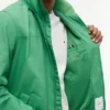 Giacca Regatta con cappuccio idrorepellente Giacca Regatta con cappuccio idrorepellente