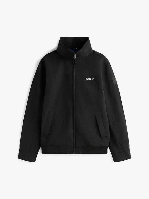 Giacca Regatta con cappuccio idrorepellente Giacca Regatta con cappuccio idrorepellente