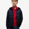Giacca trapuntata con cappuccio in tessuto misto per bambini Giacca trapuntata con cappuccio in tessuto misto per bambini