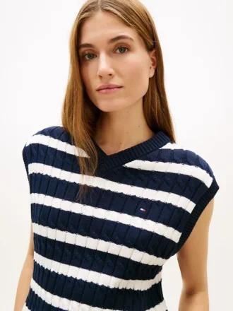 Gilet a maglia intrecciata con scollo a V