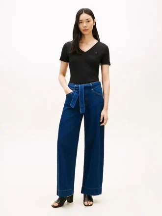 Jeans a vita alta con cintura e gamba larga