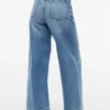Jeans a vita alta con cintura e gamba larga