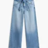 Jeans a vita alta con cintura e gamba larga