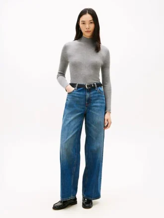Jeans a vita alta e gamba larga