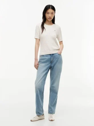 Jeans classici a vita alta Jeans classici a vita alta