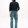 Jeans comodi con fibbia Jeans comodi con fibbia