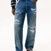 Jeans dal taglio ampio e dall’effetto consumato Jeans dal taglio ampio e dall’effetto consumato