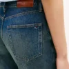 Jeans dritti a vita media Jeans dritti a vita media