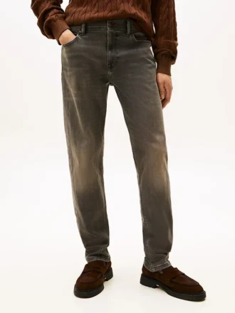 Jeans slim lavati in capo