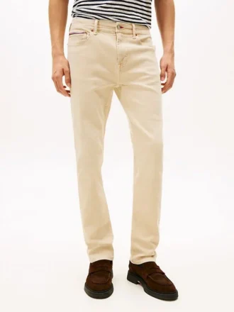 Jeans slim tinti in capo