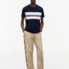 Maglietta Tommy Jeans con nastro con logo Maglietta Tommy Jeans con nastro con logo