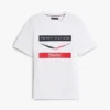 Maglietta Tommy x Cadillac F1® Team Chevron Maglietta Tommy x Cadillac F1® Team Chevron