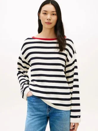 Maglione a righe bretoni con collo a barchetta