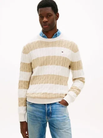 Maglione a righe con lavorazione a trecce