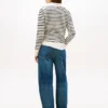 Maglione a righe con scollo a V Maglione a righe con scollo a V