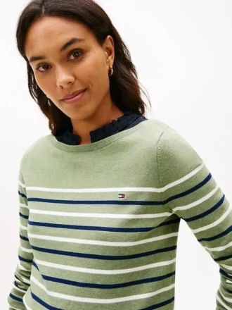 Maglione a scollo barchetta a righe multiple