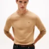 Maglione classico a girocollo Maglione classico a girocollo
