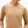Maglione classico a girocollo Maglione classico a girocollo