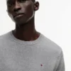 Maglione classico a girocollo Maglione classico a girocollo