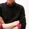 Maglione classico a girocollo Maglione classico a girocollo