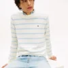 Maglione classico a righe con collo rotondo Maglione classico a righe con collo rotondo