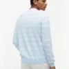 Maglione classico a righe con collo rotondo Maglione classico a righe con collo rotondo