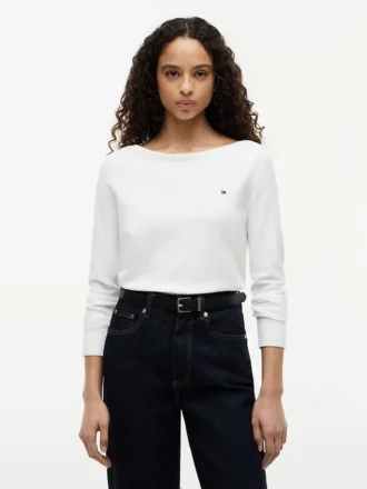 Maglione con scollo a barchetta