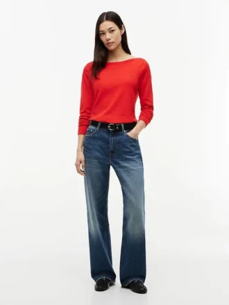 Maglione con scollo a barchetta