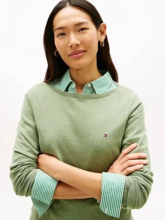 Maglione con scollo a barchetta