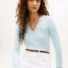 Maglione con scollo a V in misto viscosa Maglione con scollo a V in misto viscosa