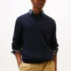 Maglione girocollo a trecce Maglione girocollo a trecce