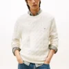 Maglione in lana d’agnello a trecce Maglione in lana d’agnello a trecce