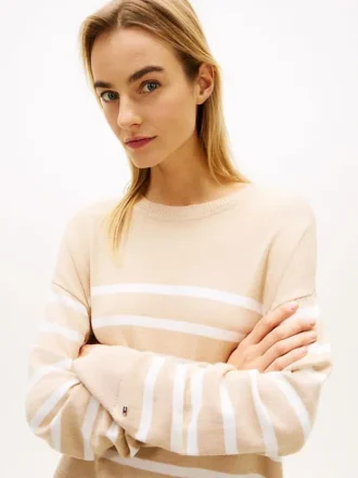 Maglione leggero a righe con effetto a strati
